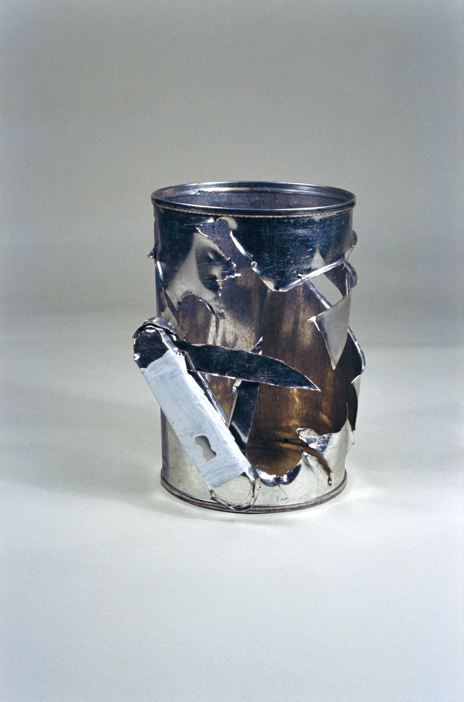 Bean Can with Penknife