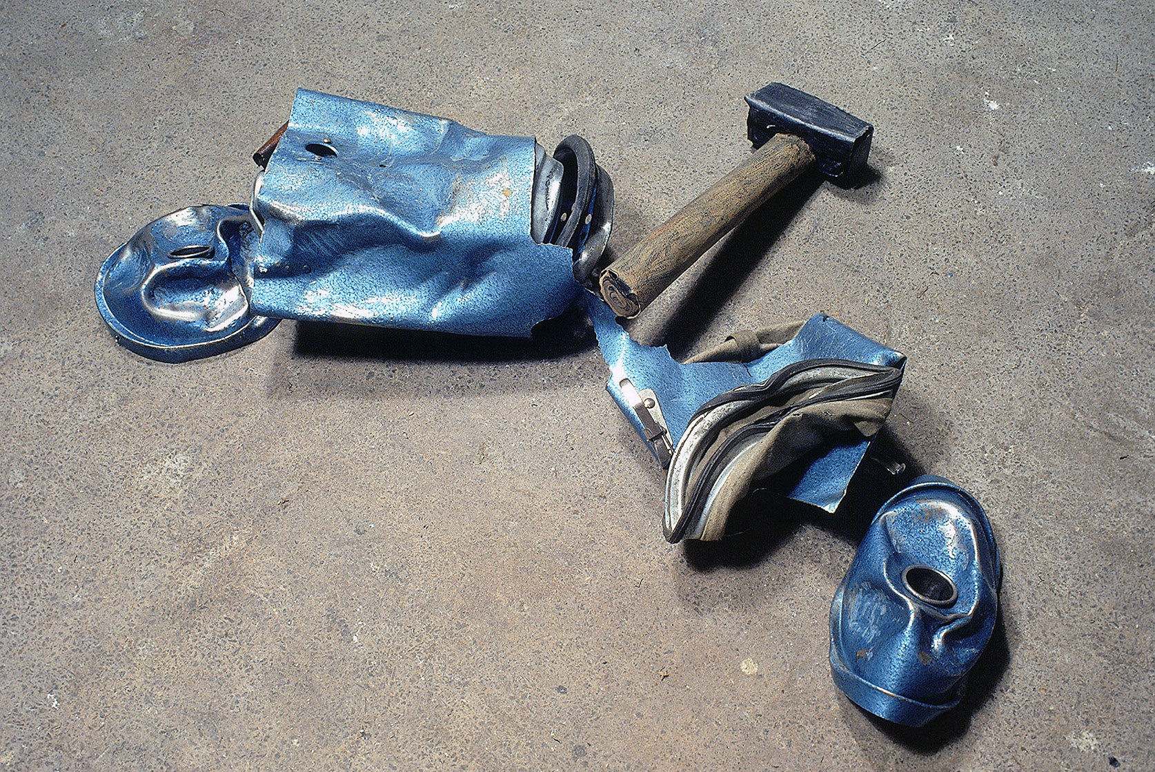 Vacuum Cleaner with Hammer